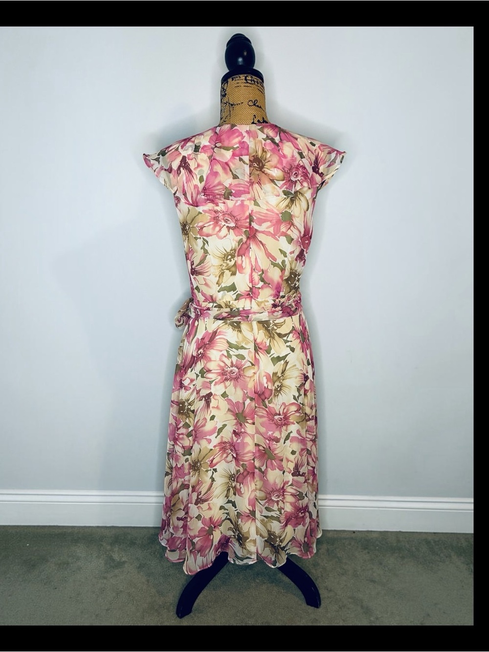 karin stevens Pink and Cream Floral Chiffon Lined Wrap Midi Dress - Picture 9 of 15